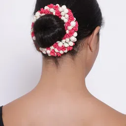 Anouk Women Red Rose And Mogra Bun Hair Accessory-34