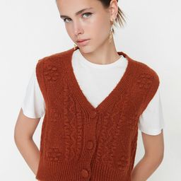 Trendyol Women Brown Cable Knit Crop Sweater Vest-image-101