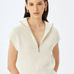 Koton Women Boucle Crop Sweater Vest-image-52