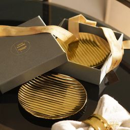 Pure Home and Living Gold Toned 4 Pieces Striped Round Aluminium Coasters-image-77
