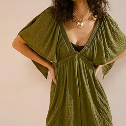 StyleCast x Revolte Solid Printed V-NeckJumpsuit-picture-19