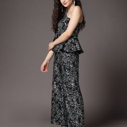 KASSUALLY Printed One Shoulder Basic Jumpsuit image 3