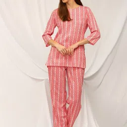 Bannos Swagger Pink & White Ethnic Motifs Printed Night Suit-image-35