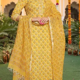 Printed Kurta, Trouser/Pant & Dupatta Set-image-23