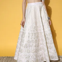 Women Printed Flared White Skirt-image-48