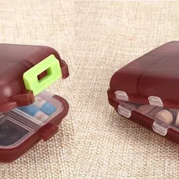 S22-TRAVEL PILLS ORGANIZER. Medicine Dispenser-31