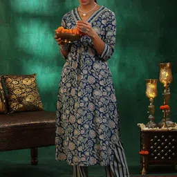 Libas Women Floral Printed Pleated Beads and Stones Pure Cotton Kurta with Trousers-image-98