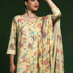 Jaipur Kurti Women Floral Printed Pure Cotton Kurta with Patiala & With Dupatta-picture-18