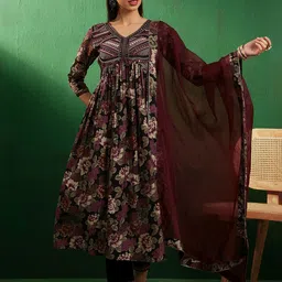 Sangria Floral Printed Mirror Thread work Straight Kurta With Trouser & Dupatta-picture-8