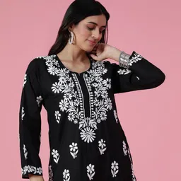 House of Chikankari Women Floral Embroidered Daily Cotton Straight Kurta-picture-43