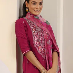 Libas Floral Embroidered Sequinned V-Neck Straight Kurta With Trousers And Dupatta-picture-15