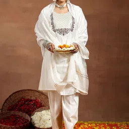 Libas Ethnic Motifs Yoke Design Sequinned Straight Kurta With Trouser & Dupatta-15
