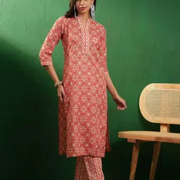 Sangria Floral Printed Round Neck Three-Quarter Sleeves Cotton Blend Kurta & Trousers Set-15