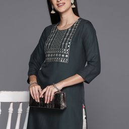 Varanga Women Ethnic Motifs Yoke Design Sequinned Kurta-52