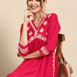 Sangria Ethnic Motifs Embroidered High Slit Thread Work Kurta With Trousers-picture-35