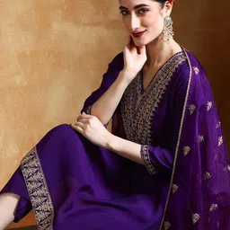Varanga Women Floral Embroidered Kurta with Trousers & Dupatta-picture-19