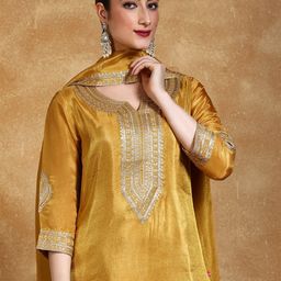 Varanga Women Floral Embroidered Kurta with Trousers & Dupatta-image-38