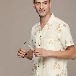 DENNISON Men Cream-Coloured Regular Fit Printed Casual Shirt-picture-13