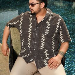 Instafab Plus Men Textured Spread Collar Cotton Casual Shirt-image-96