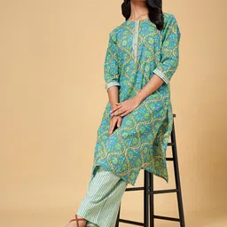 RANGMANCH BY PANTALOONS Women Green Floral Printed Pure Cotton Kurti with Trousers-image-77