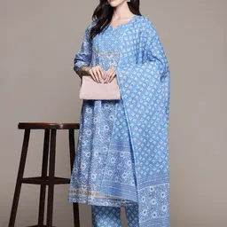 R RANAK CREATION Floral Printed Thread Work Pure Cotton Kurta with Palazzos & With Dupatta image 5