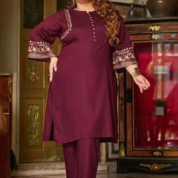 PrettyPlus by Desinoor.com Embroidered Kurta with Palazzos-image-9