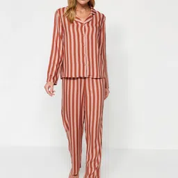 Trendyol Lapel Collar Striped Night Suit-image-22