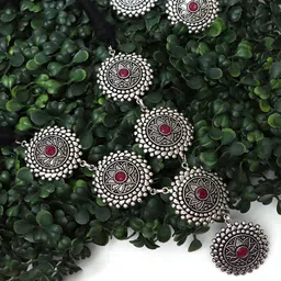 Ozanoo Silver-Plated Oxidised Stone-Studded Necklace and Earrings-picture-47