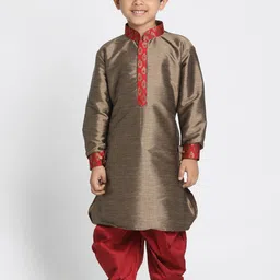 VASTRAMAY Boys Ethnic Motifs Yoke Design Long Sleeves Kurta with Dhoti Pants-37
