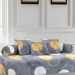 Arrabi 6 Pcs Grey & White Geometric Printed Diwan-38
