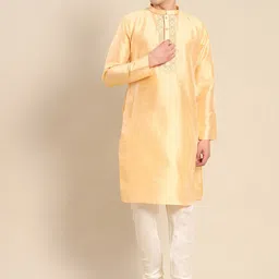 Amodh by Kisah Men Mandarin collar Thread Work Kurta with Churidar-picture-53