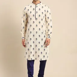 KISAH Men White Floral Printed Kurta with Churidar-42