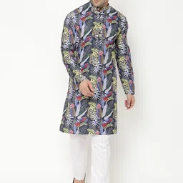 Hangup Men Floral Printed Kurta with Pyjamas-33
