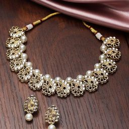 KARATCART Gold-Plated Kundan-Studded & Pearl-Beaded Jewellery Set-image-85