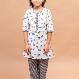 Sangria Girls Floral Printed Pure Cotton Straight Kurta With Trousers-picture-44