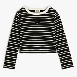 Koton Girls Striped V-Neck Pockets Slim Fit T-shirt-image-65