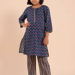 Sangria Girls Floral Printed Pure Cotton Round Neck Kurta With Trousers-58