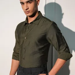 HIGHLANDER Men Slim Fit Opaque Casual Shirt-image-49