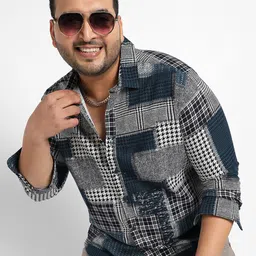 Instafab Plus Men Plus Size Classic Spread Collar Abstract Printed Cotton Casual Shirt-31