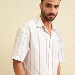 LOCOMOTIVE White & Pink Textured Checked Oversized Overshirt-image-79