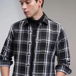 HIGHLANDER Men Spread Collar Checked Cotton Casual Shirt-image-97