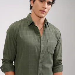 HIGHLANDER Men Button-Down Collar Checked Cotton Casual Shirt-image-65