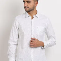Turtle Summer Relaxed Slim Fit Abstract Printed Casual Shirt-image-91