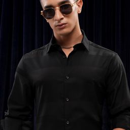 HIGHLANDER Men Horizontal Striped Spread Collar Casual Shirt-image-51