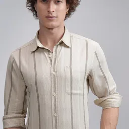 HIGHLANDER Men Spread Collar Vertical Striped Cotton Slim Fit Casual Shirt-image-43