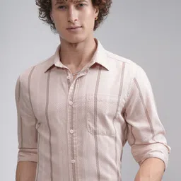 HIGHLANDER Men Cutaway Collar Vertical Striped Cotton Slim Fit Casual Shirt-image-47