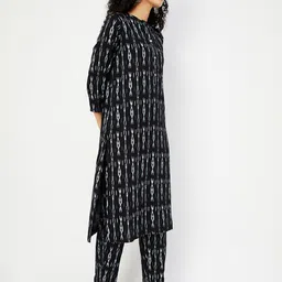 Max Geometric Printed Band Collar Straight Kurta With Trouser-5