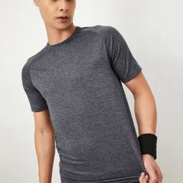 max Men Solid Round Neck T-shirt-image-58