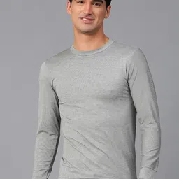 Kotty Men Solid Round Neck T-shirt-image-41