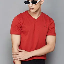 Fame Forever by Lifestyle Men Solid Round Neck T-shirt-image-49
